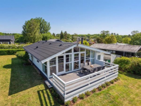 Holiday Home Wrange - 150m from the sea by Interhome